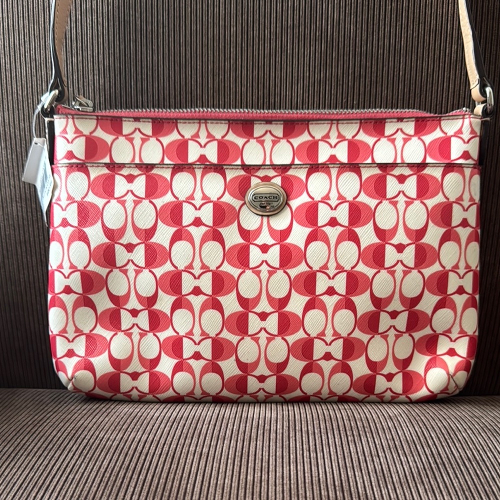 Coach Pomegranate and WhiteWomen's Bag